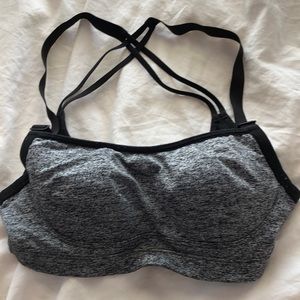 VS Sport Sports Bra 34B